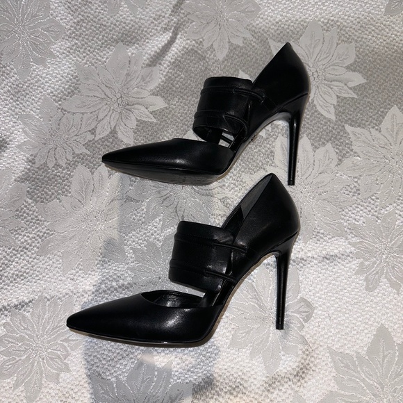 Kenneth Cole New York Wanda Leather Heels, Size 6.5, Black - Picture 9 of 16